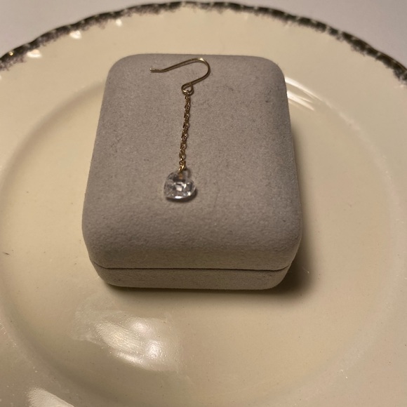 💛 Beautiful 10 k yellow gold and laser cut faceted CZ heart single earring. - Picture 9 of 12